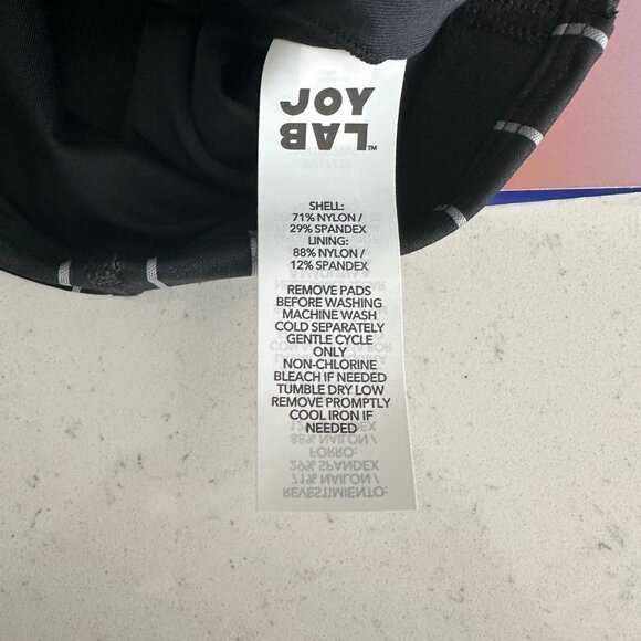 Joylab Black & White Striped Sleeveless Cropped Zip-Up Top - Picture 3 of 7